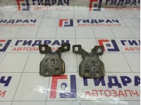 Петли двери задней левой Jeep Grand Cherokee