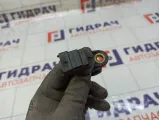 Датчик положения распредвала Jeep Grand Cherokee A0031539728