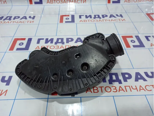 Резонатор воздушного фильтра Jeep Grand Cherokee (WH) 6421400887