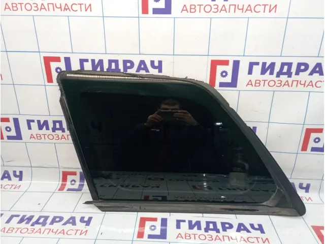 Стекло кузовное глухое левое Jeep Grand Cherokee (WH) 55396307AA
