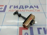 Ограничитель двери передний левый Jeep Grand Cherokee (WJ) 55135591AC.