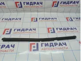 Накладка стекла заднего левого Jeep Grand Cherokee (WJ) 55135891AC. Наружний.
