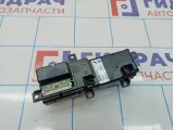 Блок управления стеклоподъемниками Jeep Grand Cherokee (WJ) 5HB63DX9AA. Потертость.