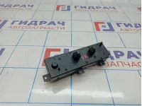 Кнопка стеклоподъемника передняя правая Jeep Grand Cherokee (WJ) 5HB64DX9AA.