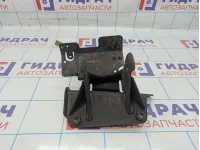 Кронштейн двигателя левый Jeep Grand Cherokee (WJ) 52059053.