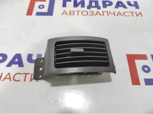 Дефлектор воздушный центральный Jeep Grand Cherokee (WJ) 5GZ121AZAB. Дефект.