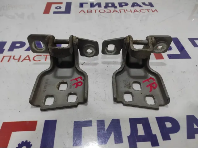 Петли двери передней правой Jeep Grand Cherokee (WJ) . Комплект.