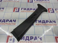 Обшивка стойки центральная вехняя левая Jeep Grand Cherokee (WJ) 5FA77TRM. Сломано крепление.