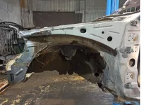 Лонжерон передний левый Jeep Grand Cherokee (WJ) .