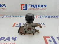 Клапан ускорительный KamAZ 4308 64221351801010.