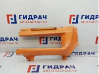 Накладка фары левая KamAZ 4308 . Дефект.