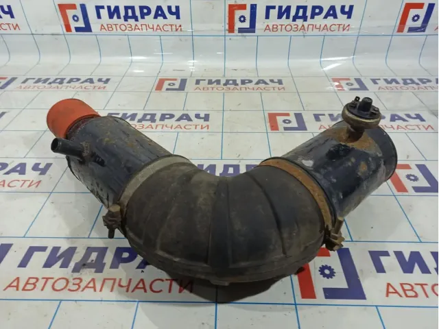 Патрубок воздушного фильтра KamAZ 4308 3030770.