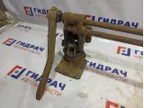 Механизм опрокидывания кабины KamAZ 4308 .