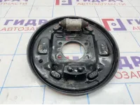 Щит опорный задний левый Kia Rio 4 58300-H5200.