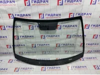 Стекло лобовое Kia Rio 4 86110-H0000. Сколы.