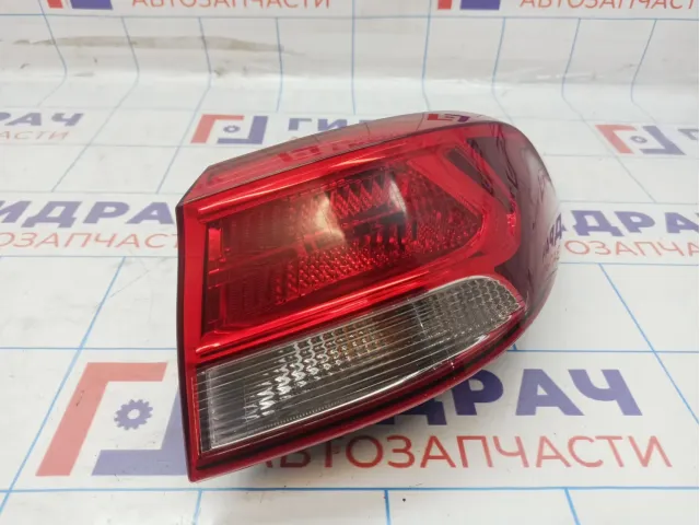 Фонарь задний наружный правый Kia Rio 4 92402-H0001.