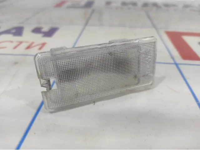 Плафон салонный Kia Rio 4 92601-3M000. Подсветки багажника.