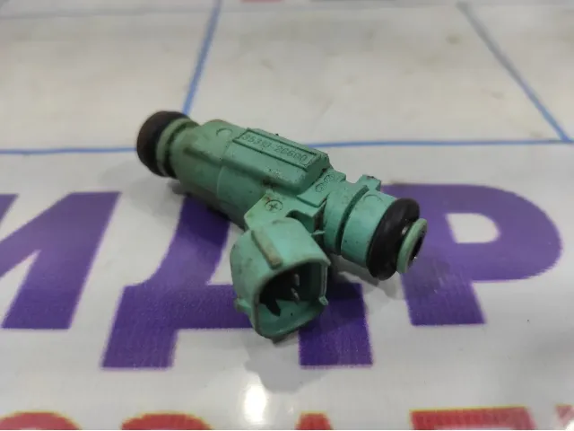 Форсунка инжекторная электрическая Kia Rio 4 35310-26600.