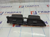 Дефлектор воздушный центральный Kia Rio 4 97410-H0100WK.