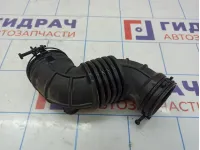 Патрубок воздушного фильтра Kia Rio 4 28140-H5200.