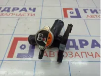 Горловина радиатора Kia Rio 4 25327-H5110.