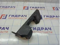 Воздуховод радиатора правый Kia Rio 4 25321-H5000.