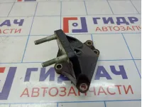 Кронштейн двигателя правый Kia Rio 4 21670-2B100.