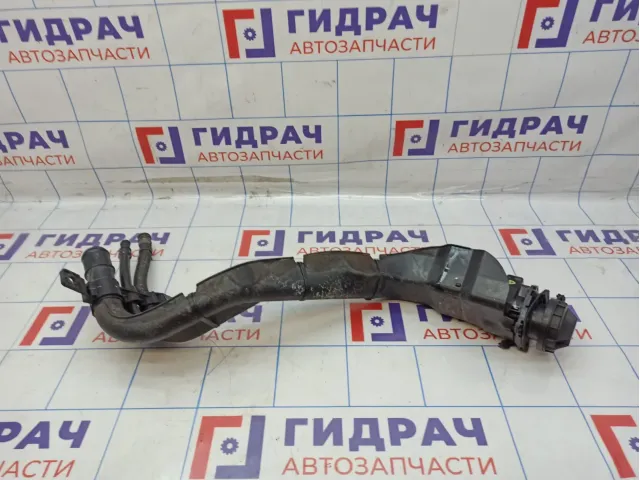 Горловина топливного бака Kia Rio 4 31030-H0000.