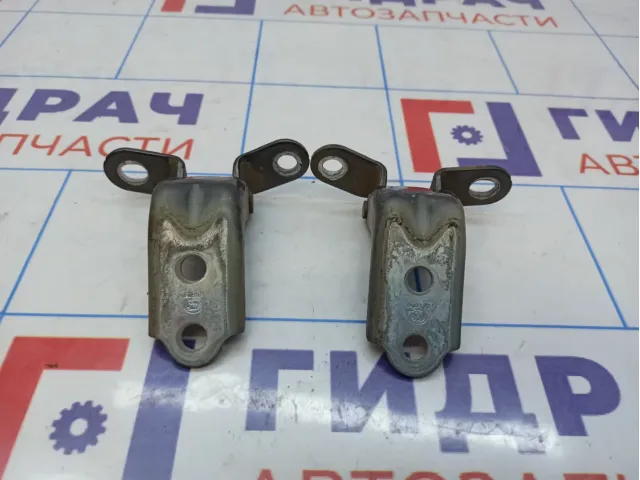 Петли двери передней правой Kia Sportage (SL)