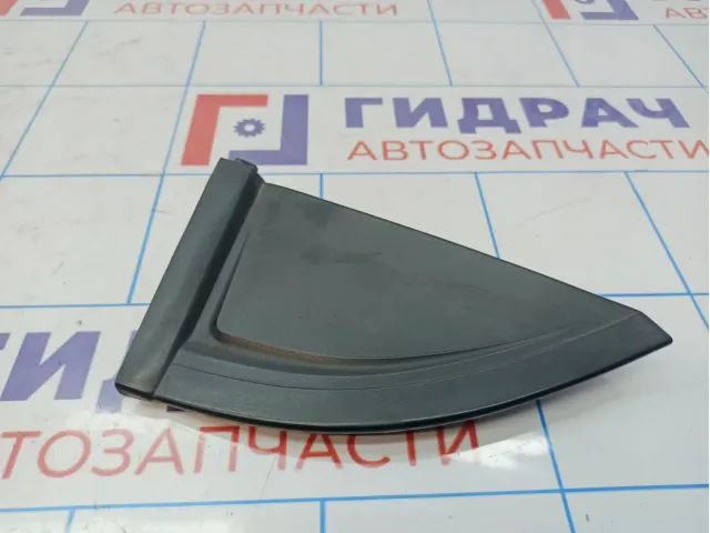 Накладка двери задней левой наружняя Kia Spectra 0K2N1-506H0.