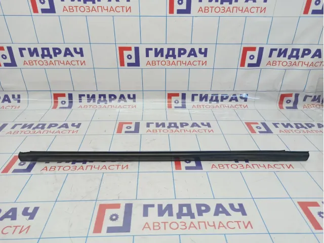 Накладка стекла переднего левого Kia Spectra 0K2A1-59810.