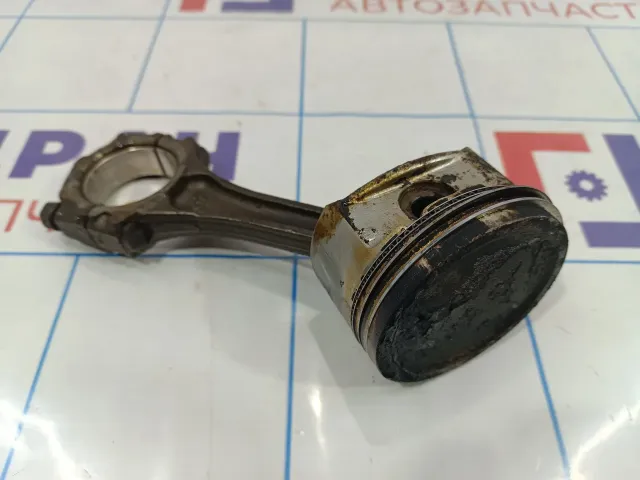 Поршень с шатуном Kia Spectra .