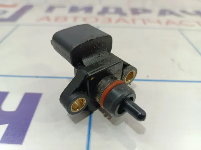 Датчик абсолютного давления Kia Spectra 0K30E18211A.