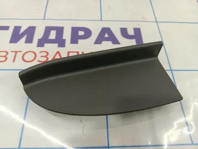 Накладка на торпедо правая Kia Spectra 0K2A164950.