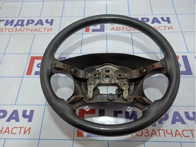 Рулевое колесо Kia Spectra 0K24T3298002. Трещины.