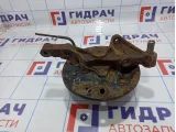 Кулак поворотный задний правый Kia Spectra 0K2A326110D. Коррозия.