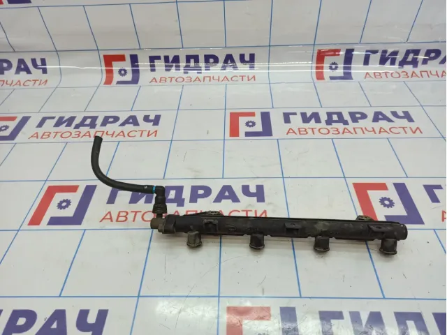 Рейка топливная (рампа) Kia Spectra 0K30E1315X. Дефект.