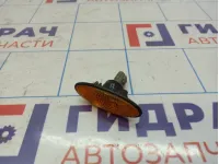 Повторитель на крыло желтый Kia Spectra 0K21G51130A.