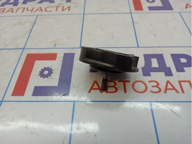 Болт крепления запасного колеса Kia Spectra 0K2A256960A.