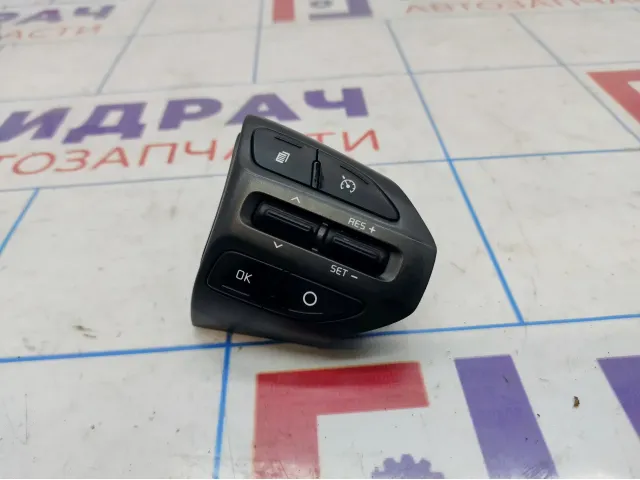 Кнопка многофункциональная в рулевое колесо правая Kia Optima (TF) 96710-4U640