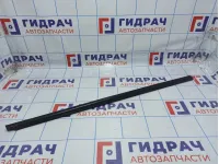 Накладка стекла переднего правого Kia Optima (TF) 82220-2T000