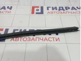 Уплотнитель стекла переднего левого Kia Venga (YN) 82231-1P000