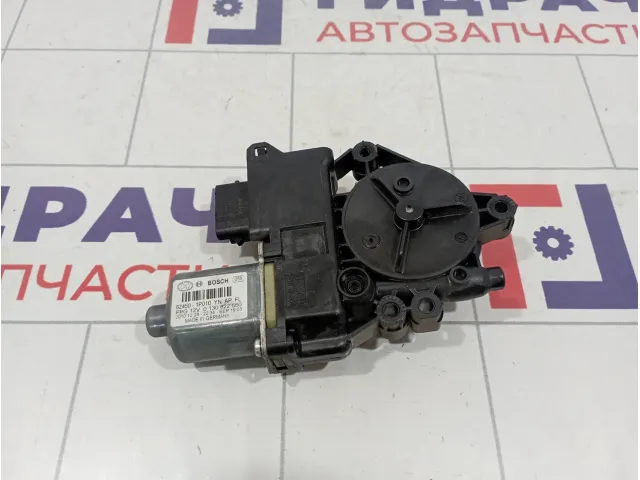 Моторчик стеклоподъемника передний левый Kia Venga (YN) 82450-1P010