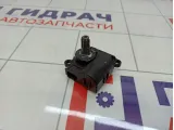 Моторчик заслонки отопителя Kia Venga (YN)