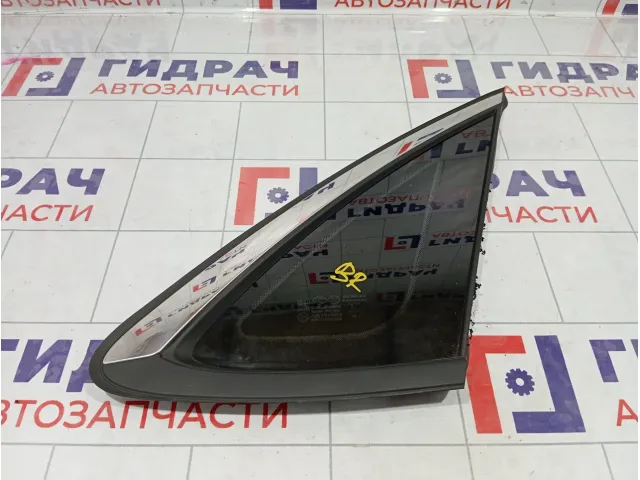 Стекло кузовное глухое правое Kaiyi E5 555000230AA