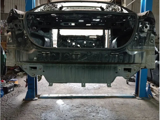Панель задняя Kaiyi E5 501003839ABDYJ
