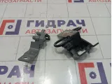 Петли двери передней правой Kaiyi E5