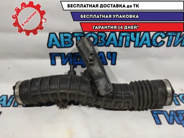 Патрубок воздушного фильтра Renault Kaptur 165780388R Отличное состояние