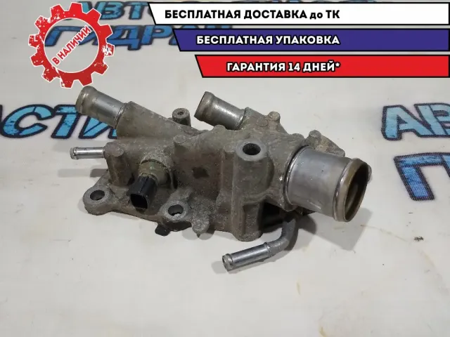 Фланец двигателя системы охлаждения Renault Kaptur 110604754R Отличное состояние