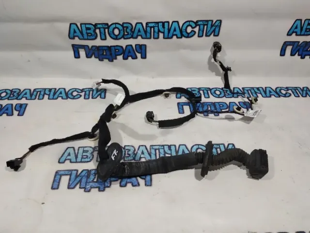 Проводка двери передней правой Renault Kaptur 241251745R  Хорошее состояние